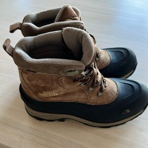 The North Face | The Winter Grip Insulated Water Proof Winter Duck Boots Mens 11